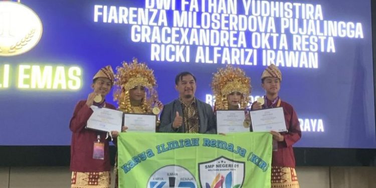 Empat Pelajar SMP OKU Timur Raih Emas di Ajang Sains Nasional ISRC 2025