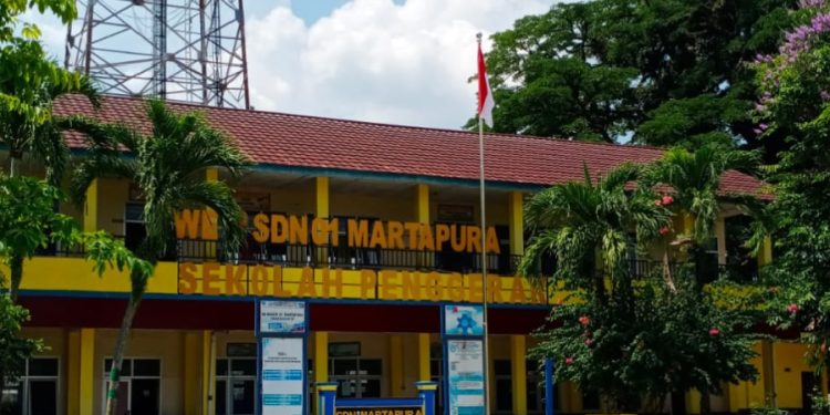 37 SDN 1 Martapura Terima Dana PIP